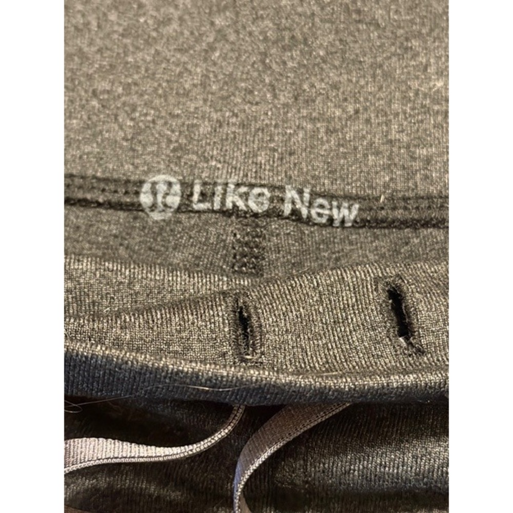 Lululemon Heathered Gray Relaxed Fit Crop Pants Drawstring Back Zip Pocket 6/8 - Picture 3 of 7
